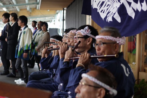 祇園囃子の演奏も披露されました。