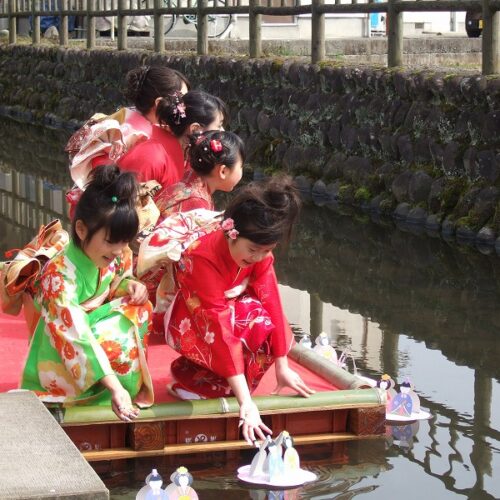 2月28日　豆田流しびな